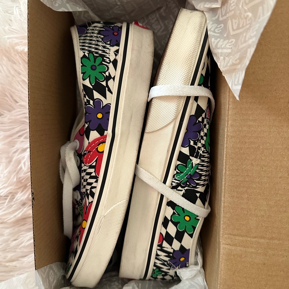 Authentic Vans - Picture 13 of 15